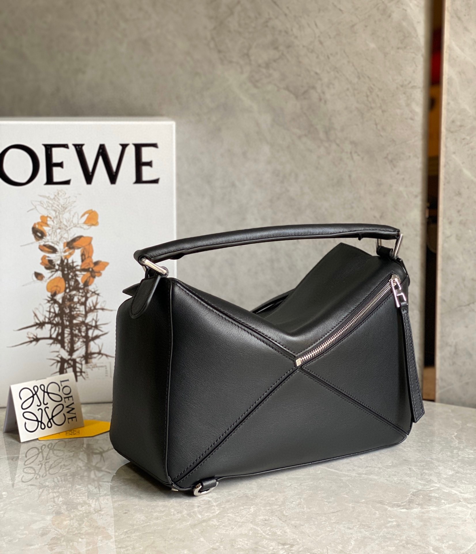 Loewe Puzzle Medium Bag In Black Classic Calfskin 702