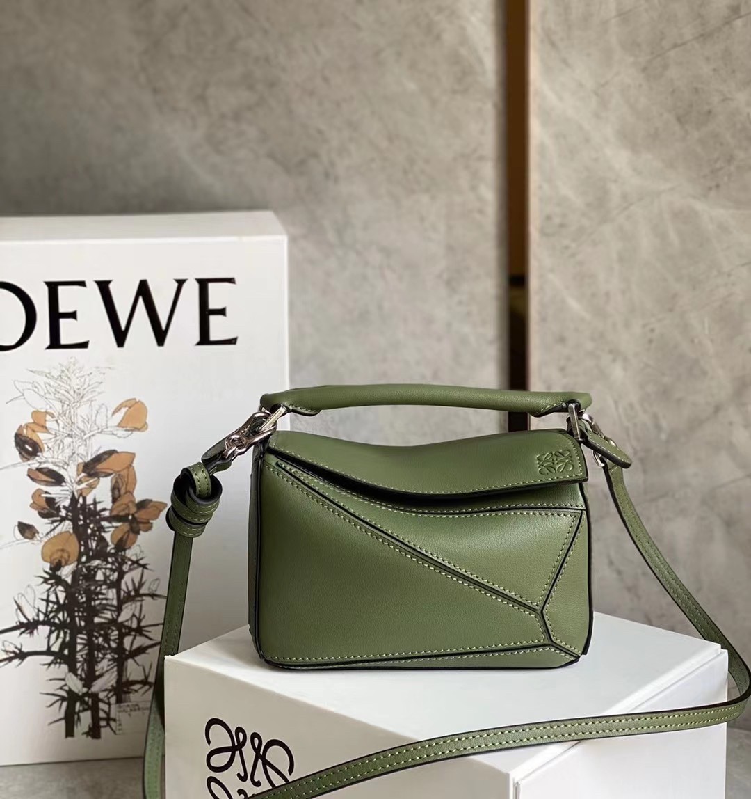 Loewe Puzzle Mini Bag In Avocado Green Calfskin 731