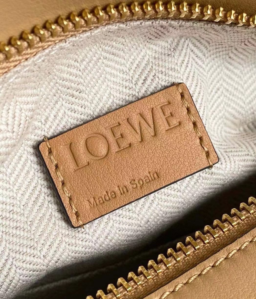 Loewe Puzzle Small Bag In Dune/Warm Desert Calfskin 908