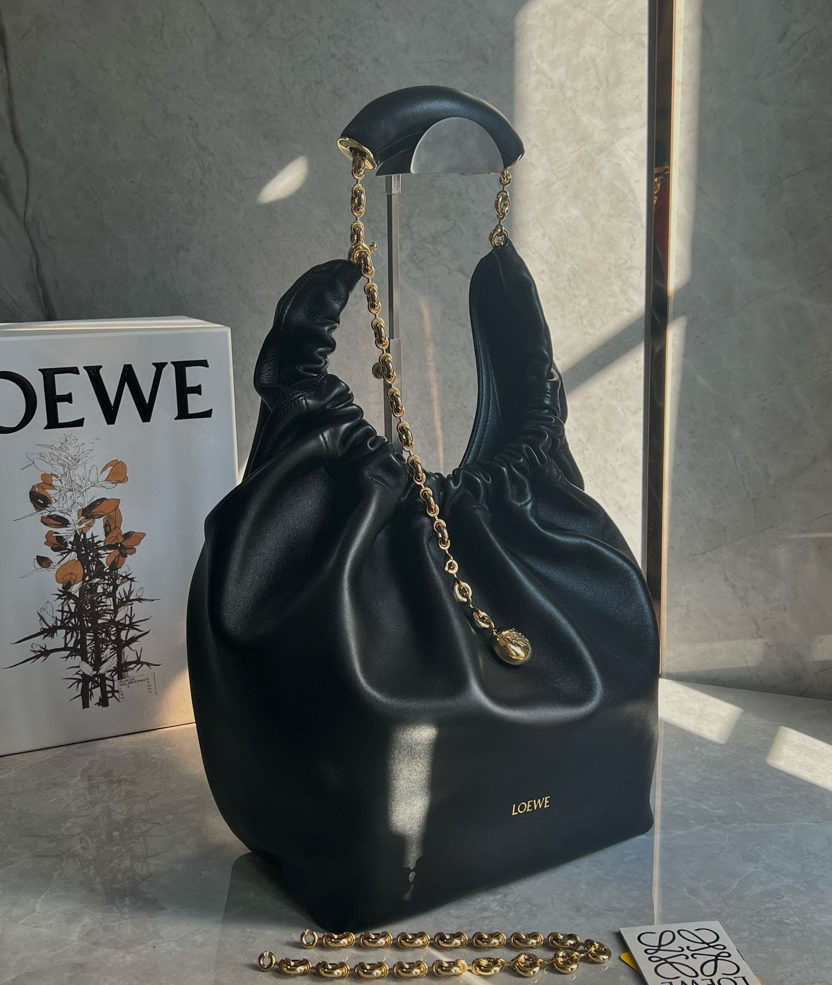 Loewe Medium Squeeze Bag in Black Nappa Lambskin 343