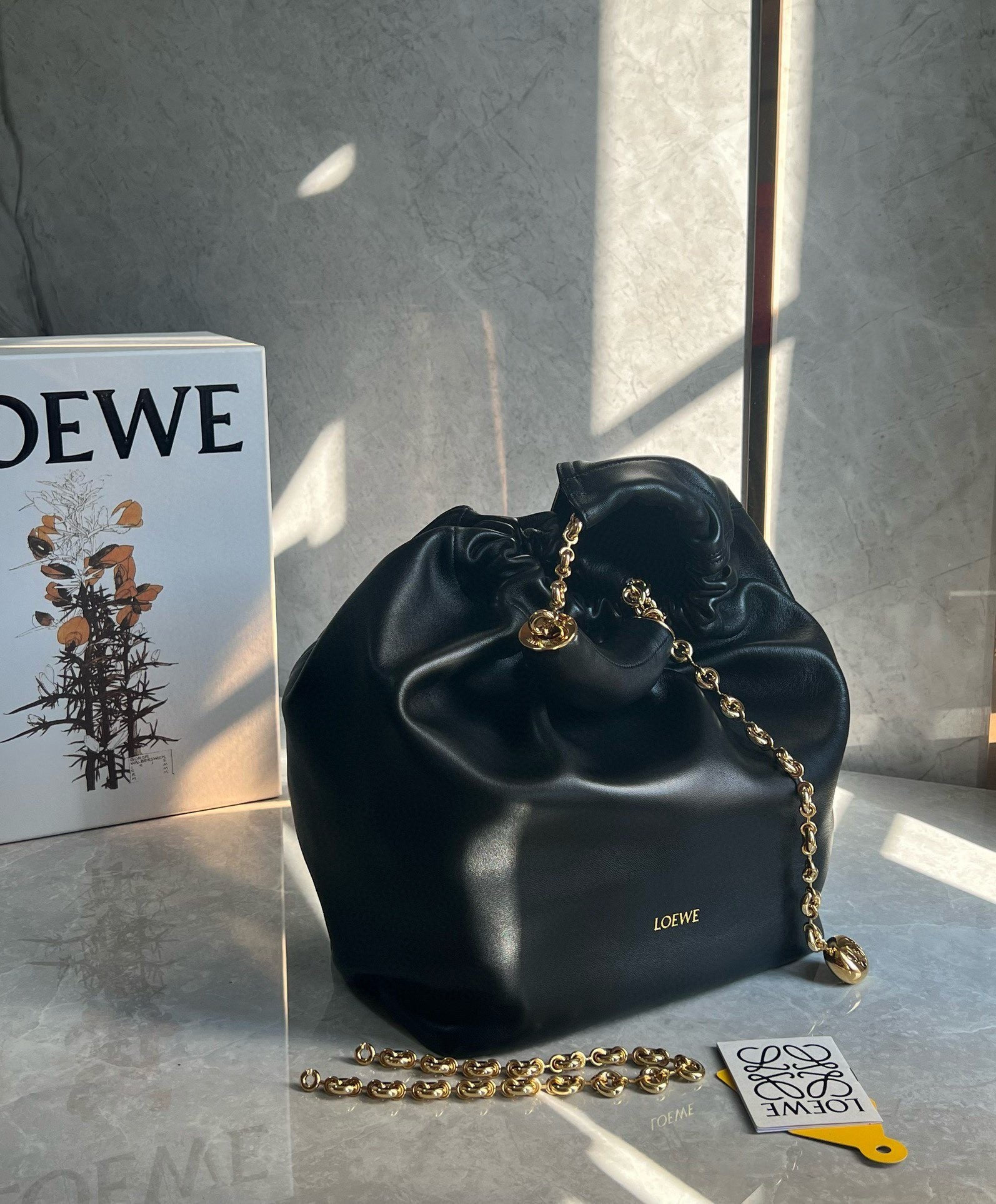 Loewe Medium Squeeze Bag in Black Nappa Lambskin 343