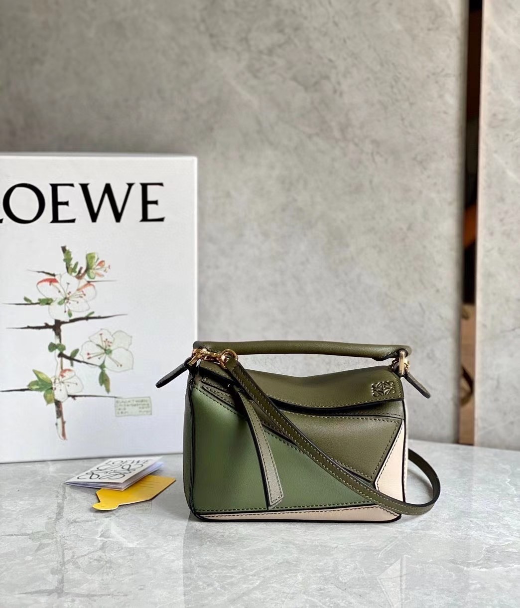 Loewe Puzzle Mini Bag In Green/Oat Calfskin 374