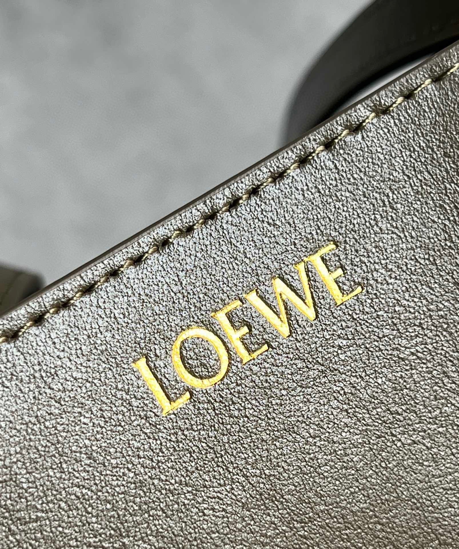 Loewe Medium Puzzle Fold Tote Bag in Dark Green Calfskin 435