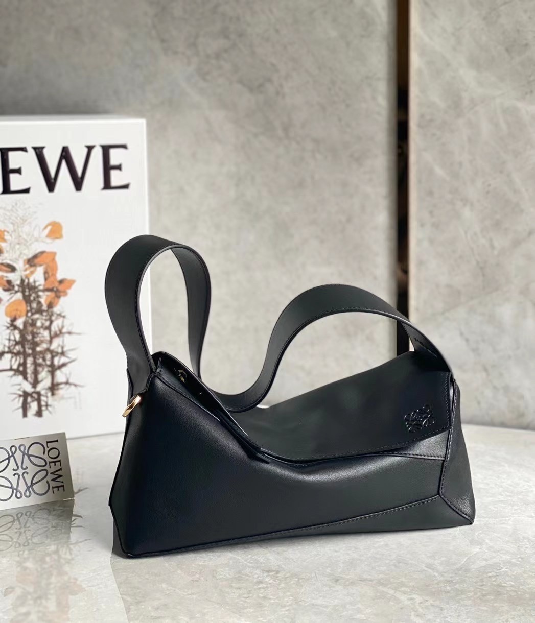 Loewe Puzzle Hobo Bag In Black Nappa Calfskin 398