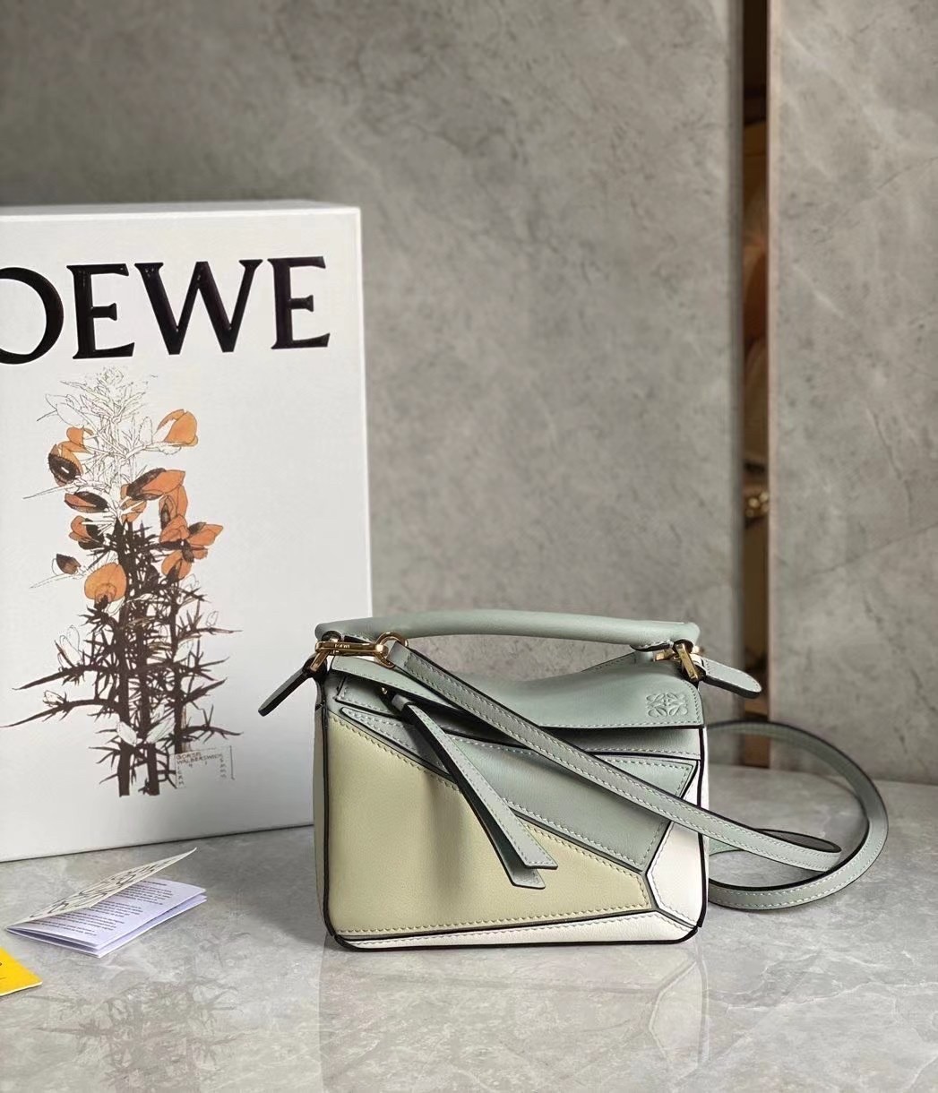 Loewe Puzzle Mini Bag In Grey/Cream/White Calfskin 205