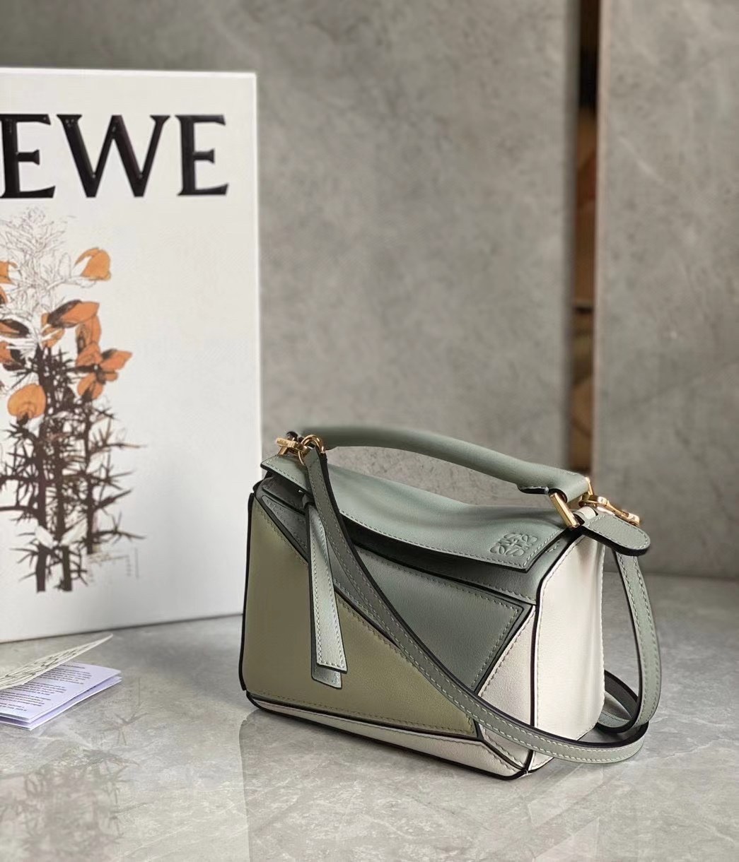 Loewe Puzzle Mini Bag In Grey/Cream/White Calfskin 205