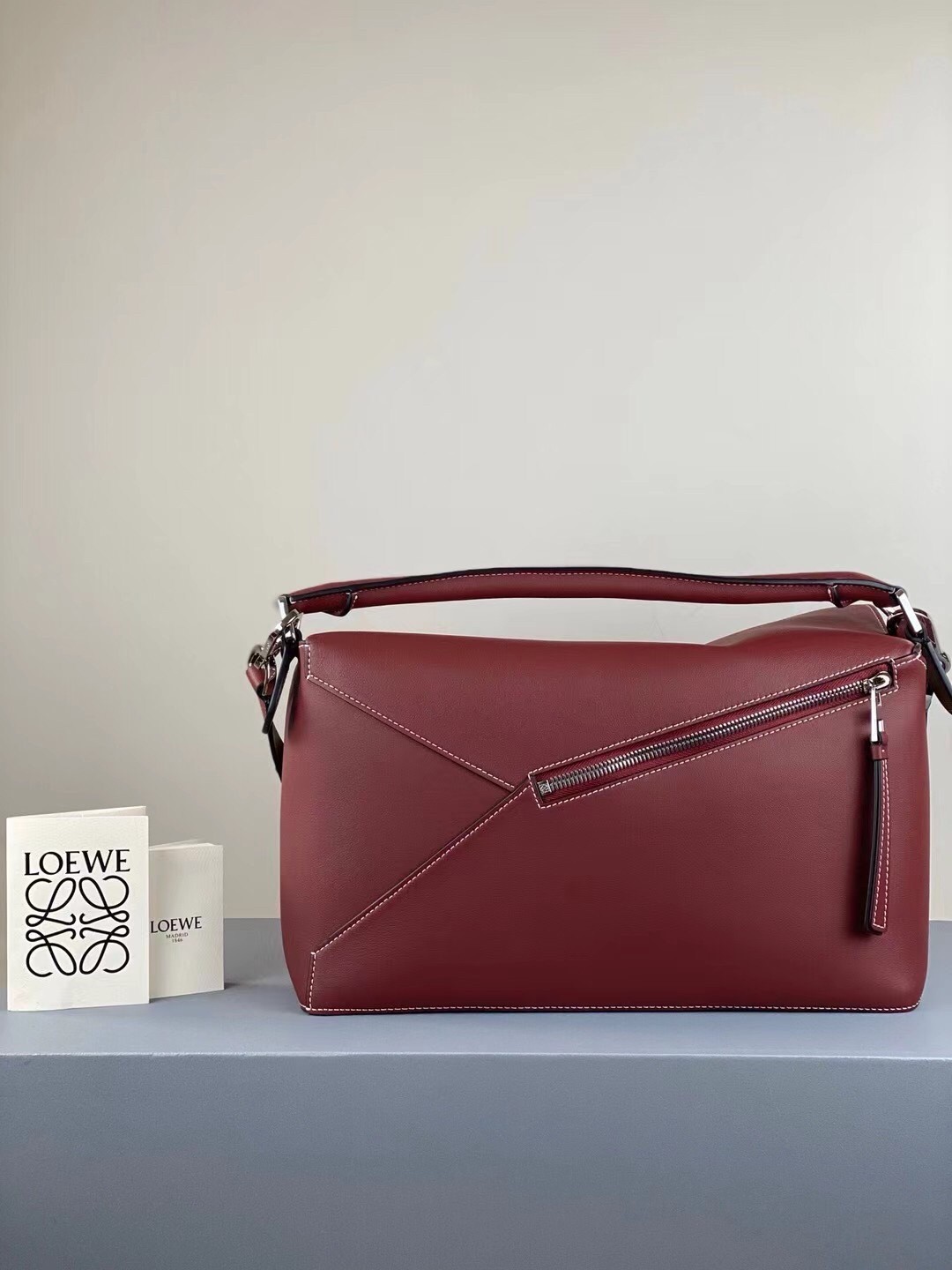 Loewe Large Puzzle Bag In Bordeaux Calfskin 324