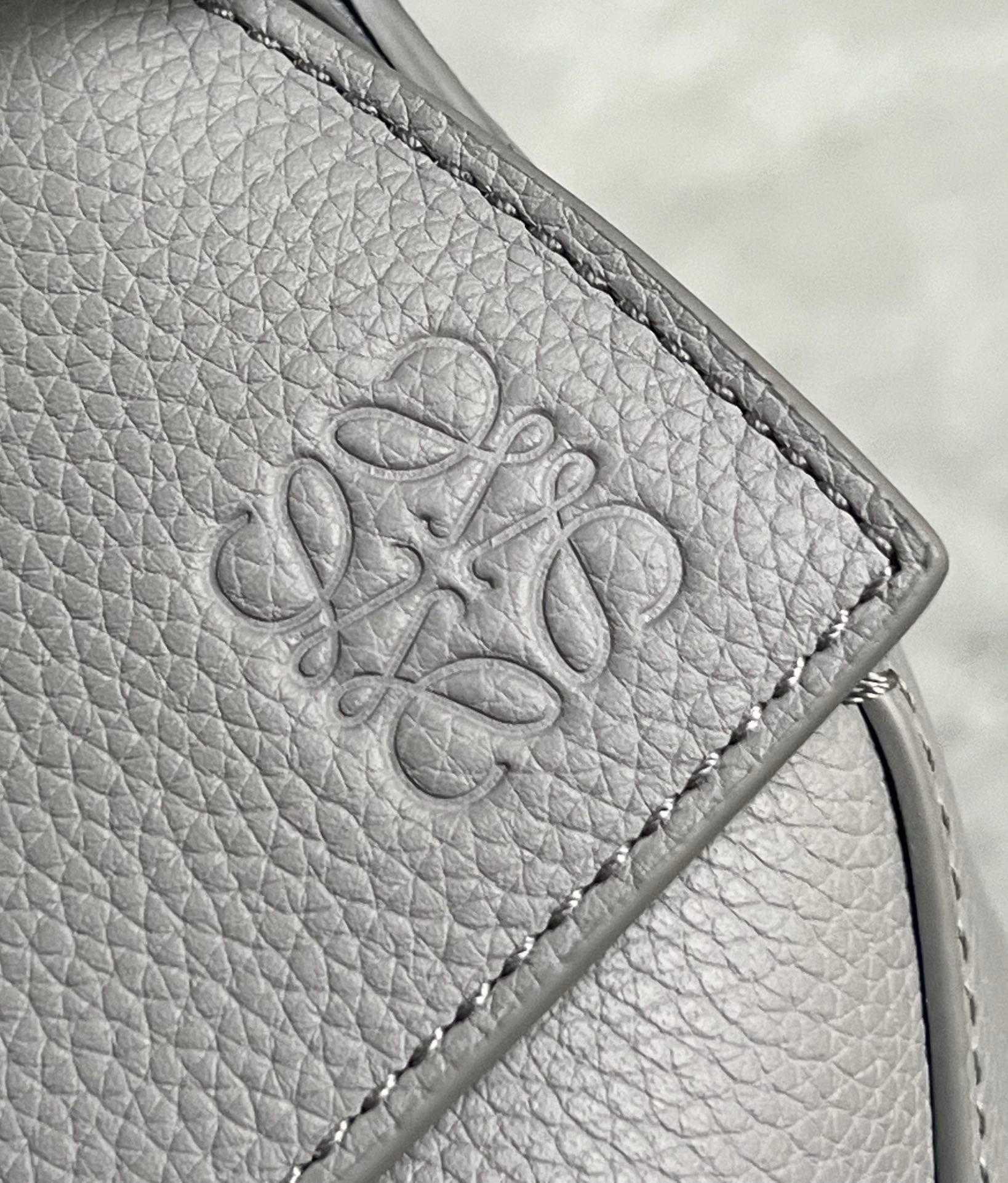 Loewe Puzzle Small Bag In Pearl Grey Grained Leather 938