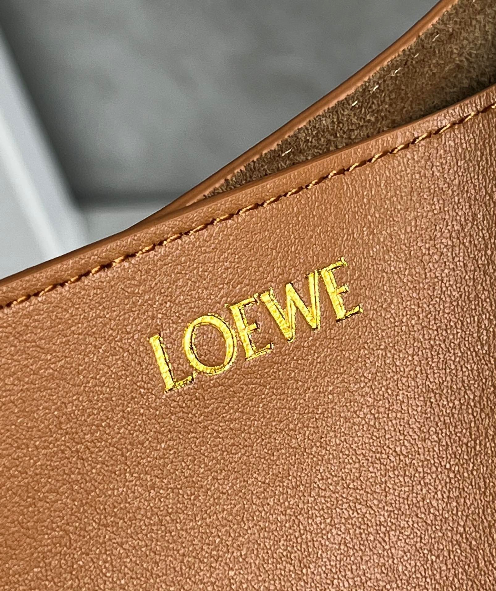 Loewe Medium Puzzle Fold Tote Bag in Tan Calfskin 132