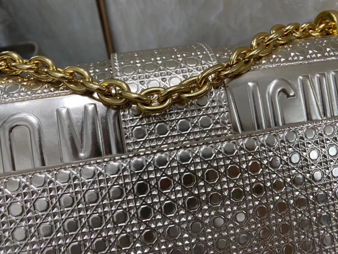 Dior 30 Montaigne Chain Bag In Metallic Gold Calfskin 555