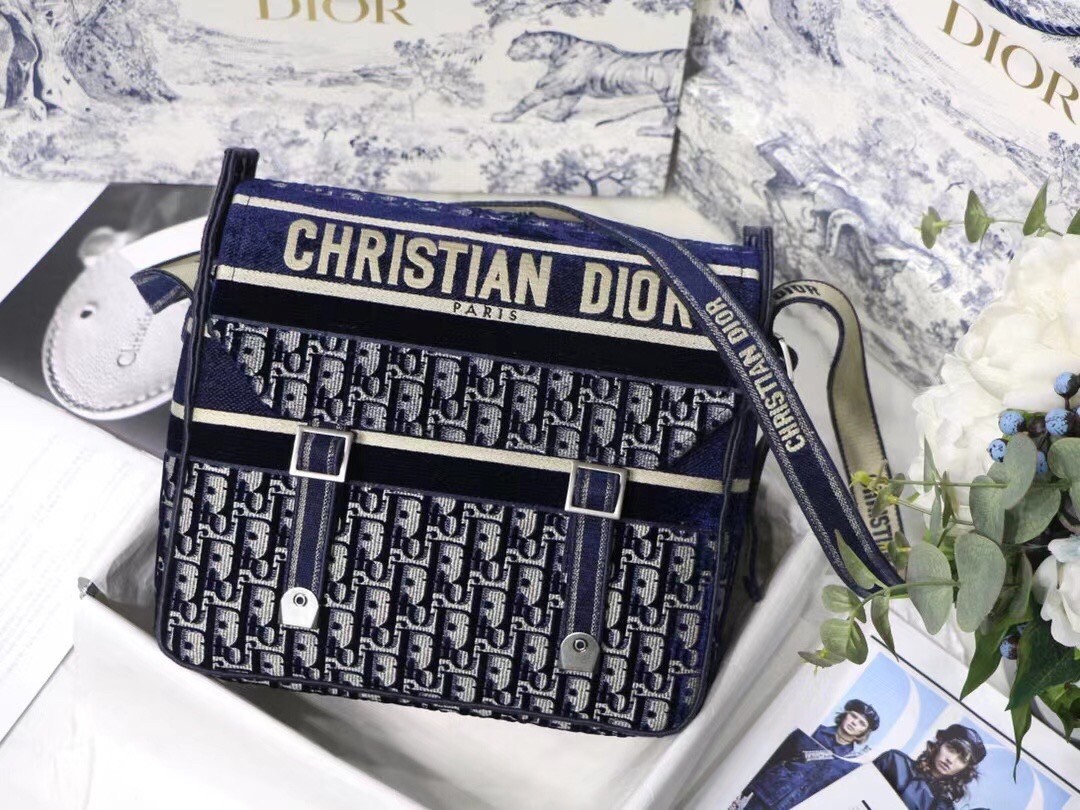 Dior Diorcamp Messenger Bag In Blue Oblique Embroidered Velvet 616