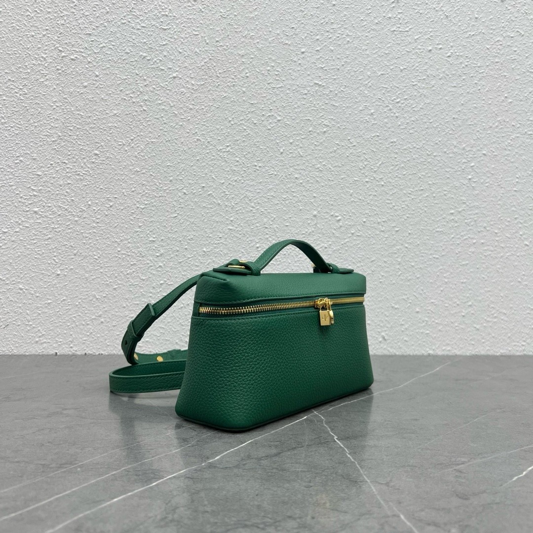 Loro Piana Extra Pocket Pouch L27 in Green Grained Leather 046