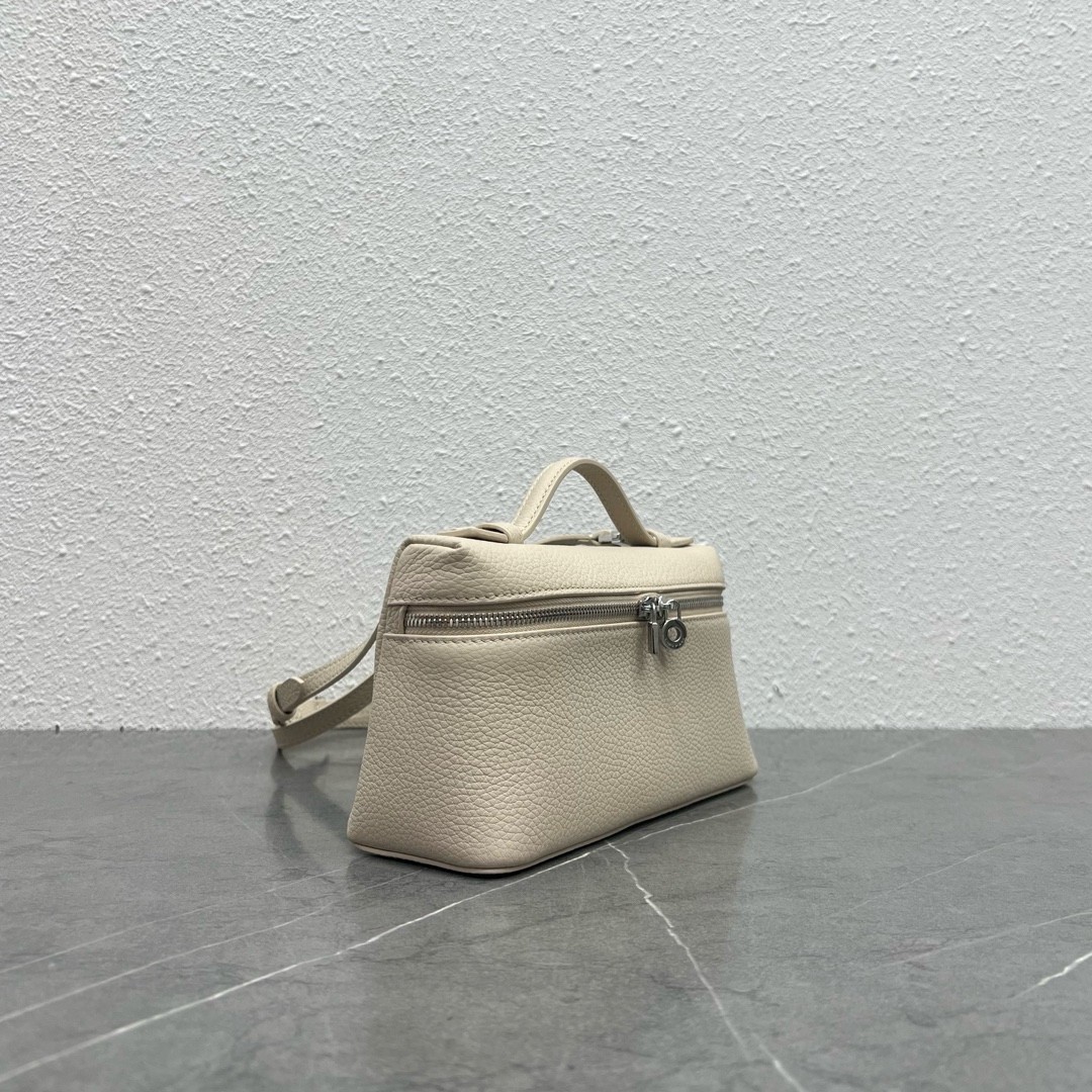 Loro Piana Extra Pocket Pouch L19 in White Grained Leather 009