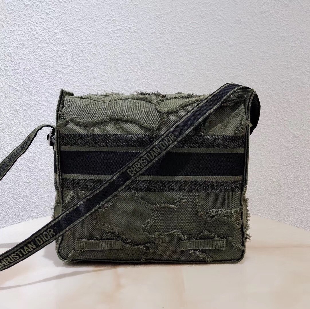 Dior Diorcamp Messenger Bag In Green Camouflage Canvas 666