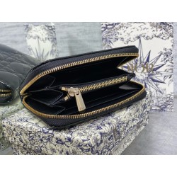 Dior Lady Dior Voyageur Small Coin Purse in Black Patent Leather 179