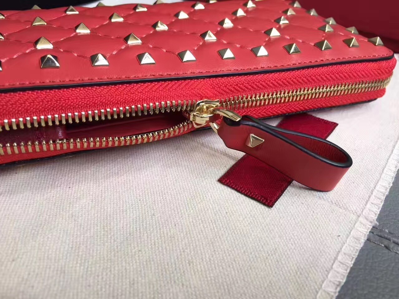 Valentino Rockstud Spike Zip Wallet In Red Lambskin 447