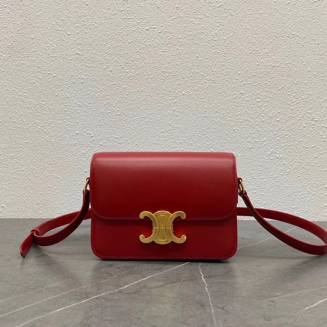 Celine Triomphe Teen Bag In Red Leather 020