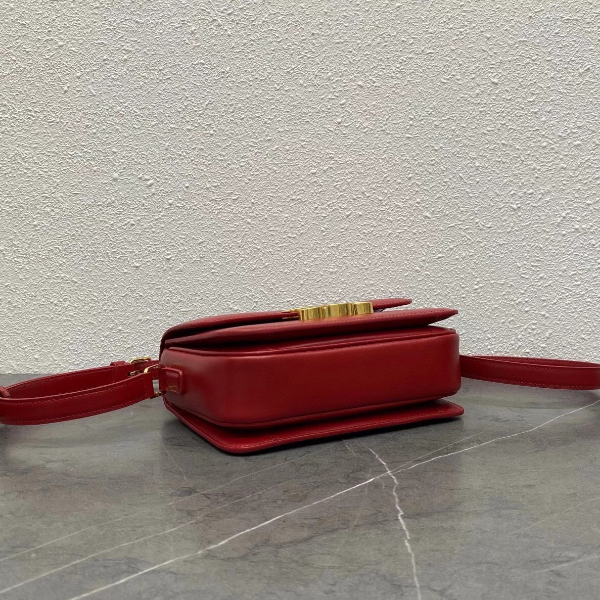 Celine Triomphe Teen Bag In Red Leather 020