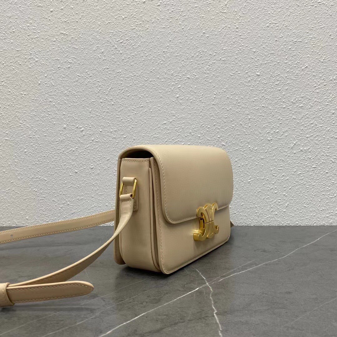 Celine Triomphe Teen Bag In Nude Leather 129
