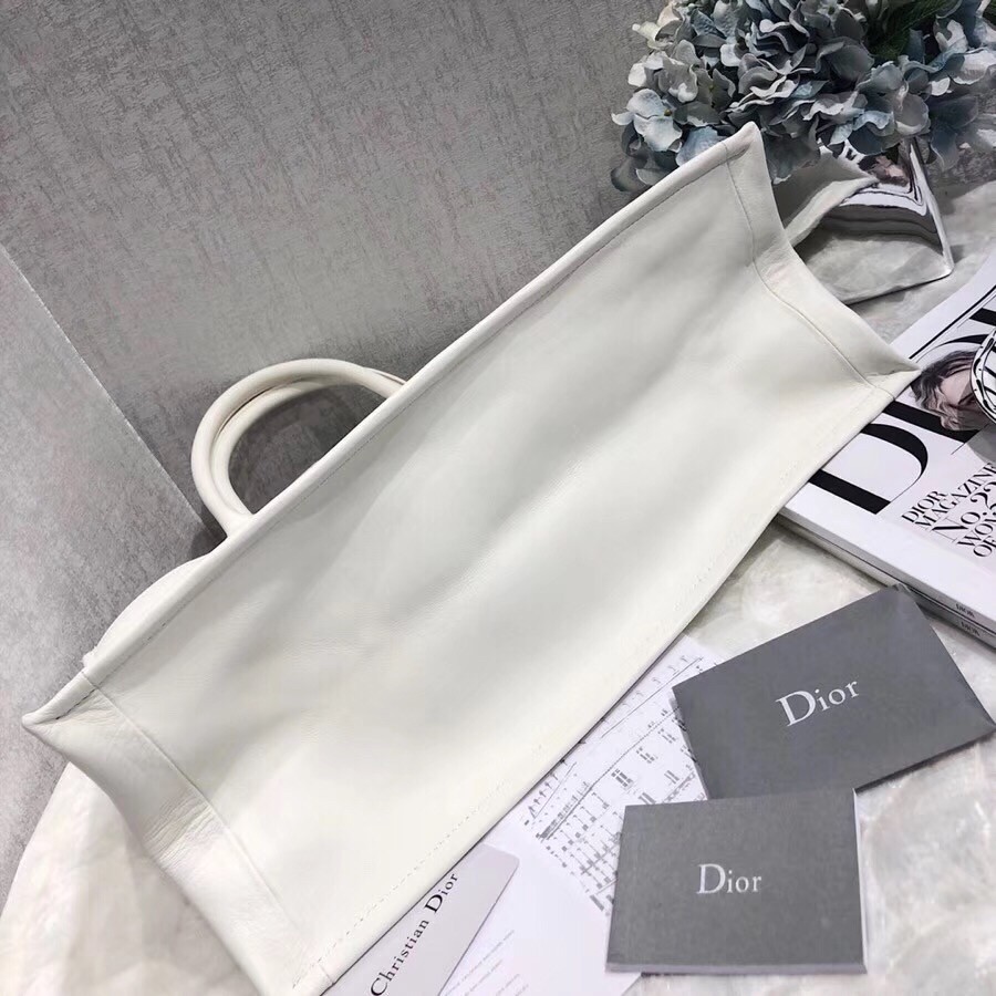 Dior Book Tote Bag In White Surrealism Printed Calfskin 593