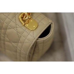 Dior Caro Medium Bag In Beige Cannage Calfskin 572