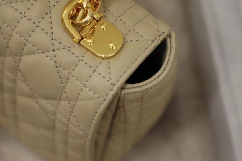 Dior Caro Medium Bag In Beige Cannage Calfskin 572