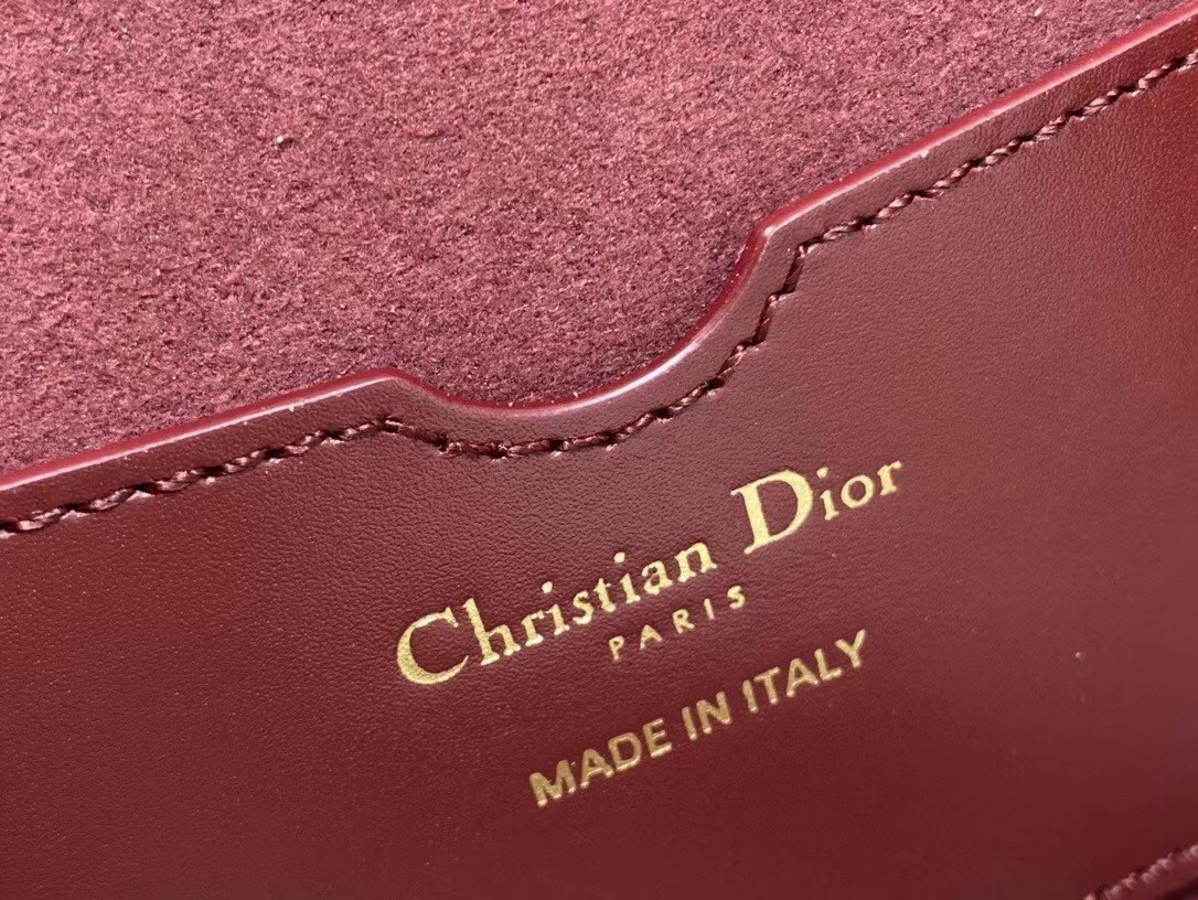 Dior Medium Bobby Bag In Bordeaux Calfskin 091