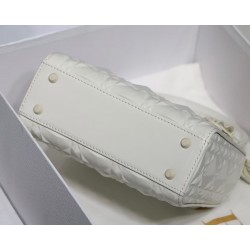 Dior Lady Dior Mini Bag In White Calfskin with Diamond Motif 060