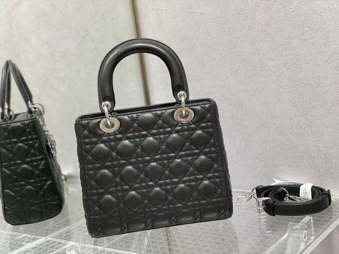 Dior Medium Lady Dior Bag In Noir Cannage Lambskin 930