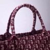 Dior Book Tote Bag In Bordeaux Oblique Canvas 643