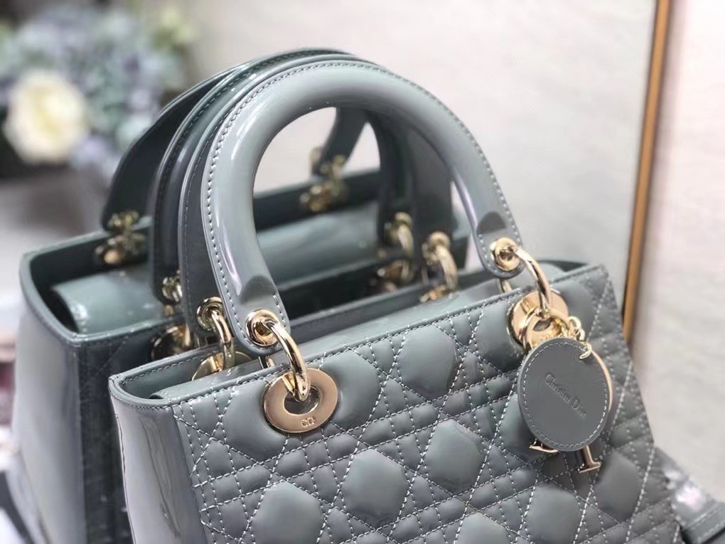 Dior Medium Lady Dior Bag In Grey Patent Cannage Calfskin 877