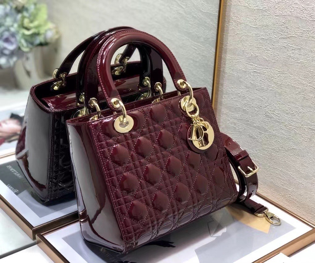 Dior Medium Lady Dior Bag In Red Patent Cannage Calfskin 213