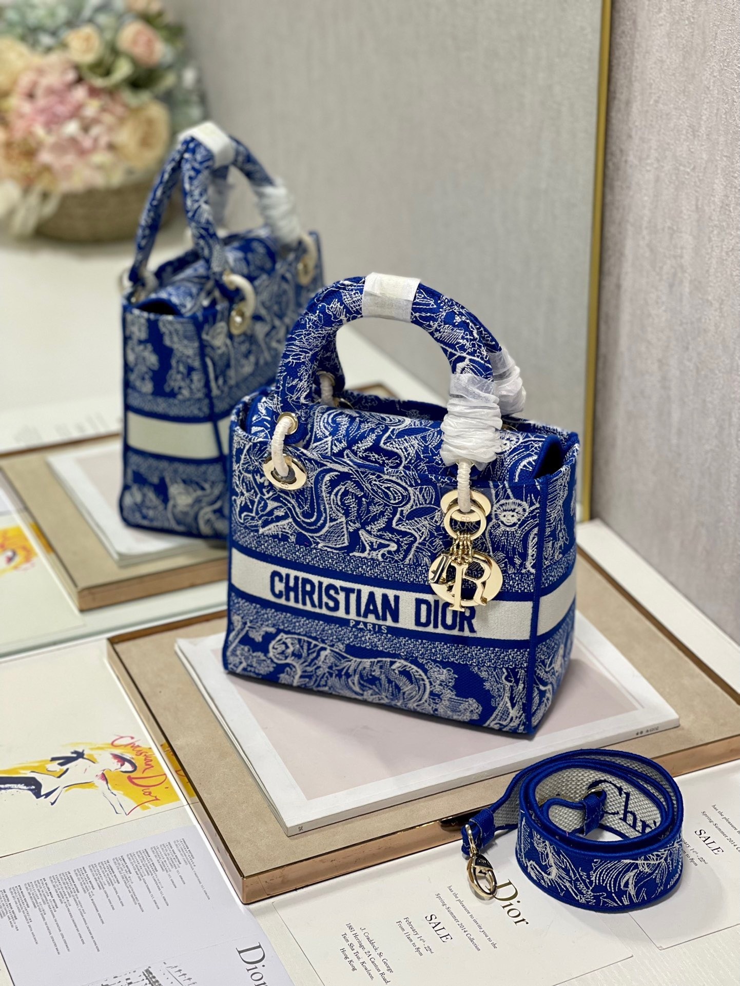 Dior Medium Lady D-Lite Bag In Fluorescent Blue Toile de Jouy Reverse Embroidery 585