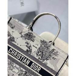 Dior Large Book Tote Bag In White Toile de Jouy Zodiac Embroidery 143