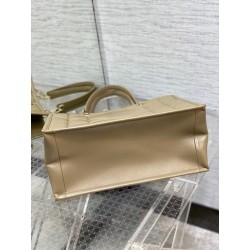 Dior Medium Essential Tote Bag In Hazelnut Archicannage Calfskin 231