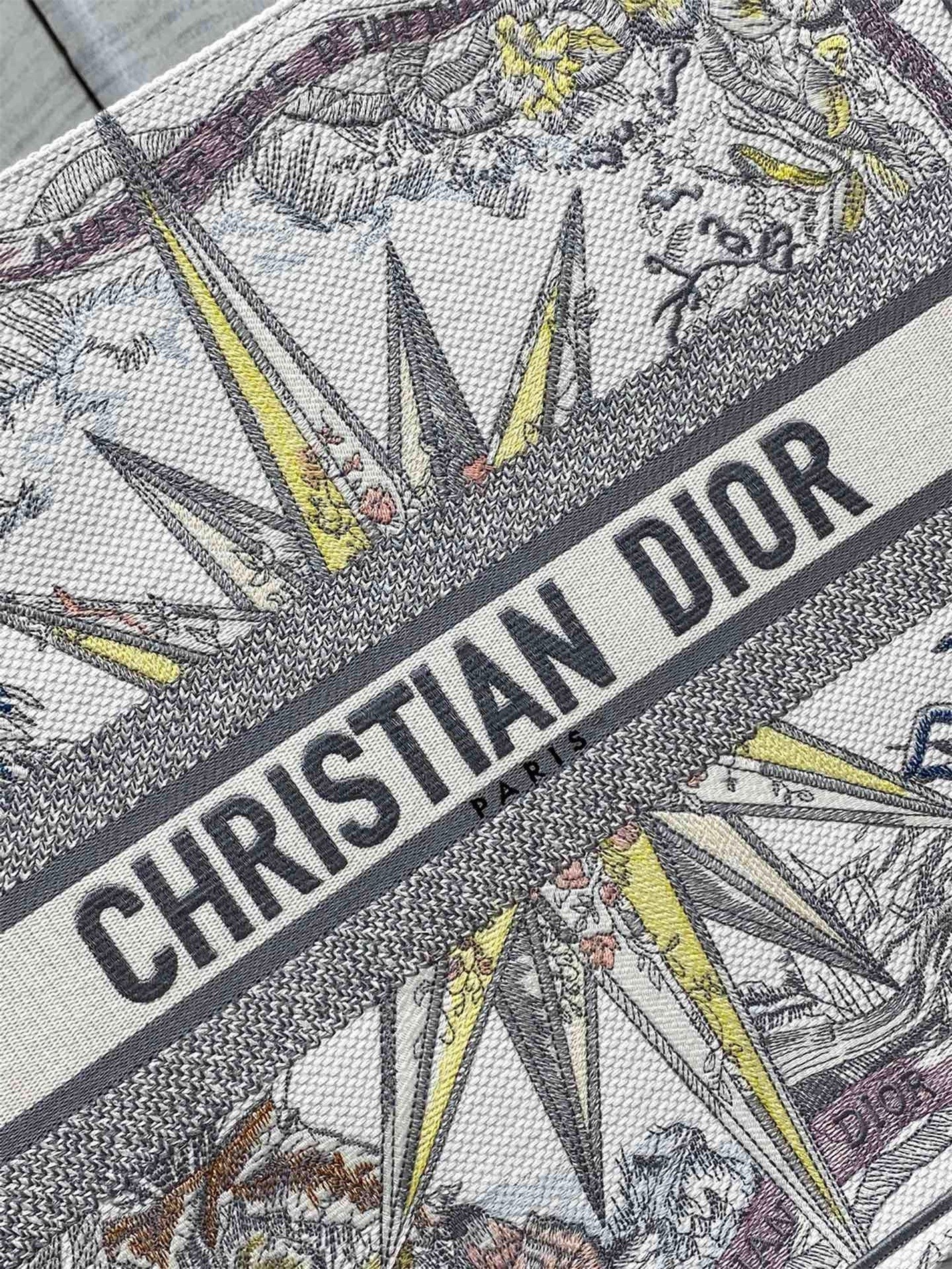 Dior Large Dior Book Tote In White Multicolor Rêve d'Infini Embroidery 410