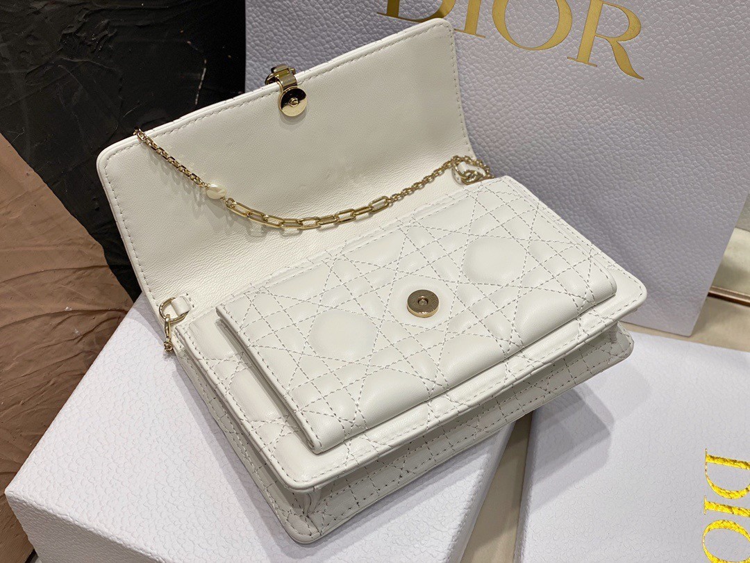 Dior Lady Dior Chain Pouch In White Cannage Lambskin 675