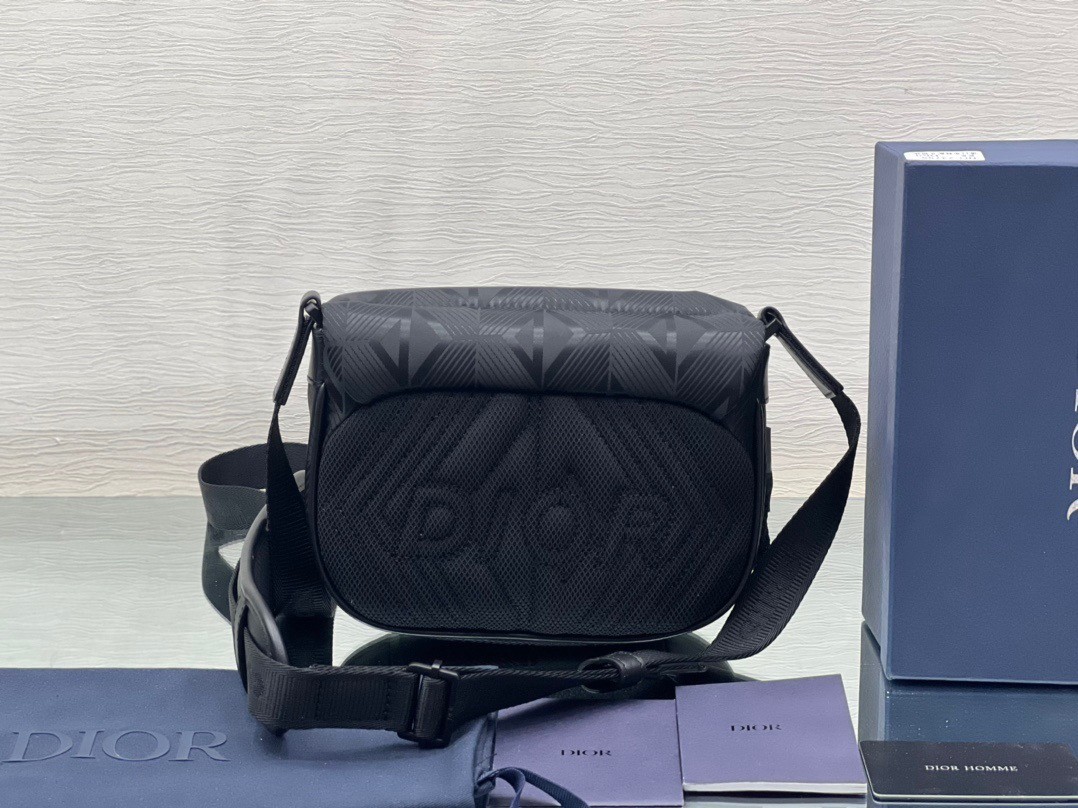 Dior Explorer Pouch In Black CD Diamond Mirage Ski Capsule Nylon 881