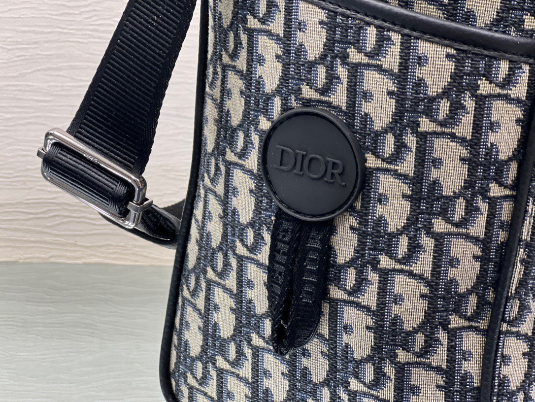 Dior Explorer Tote Bag Beige and Black Dior Oblique Jacquard 902