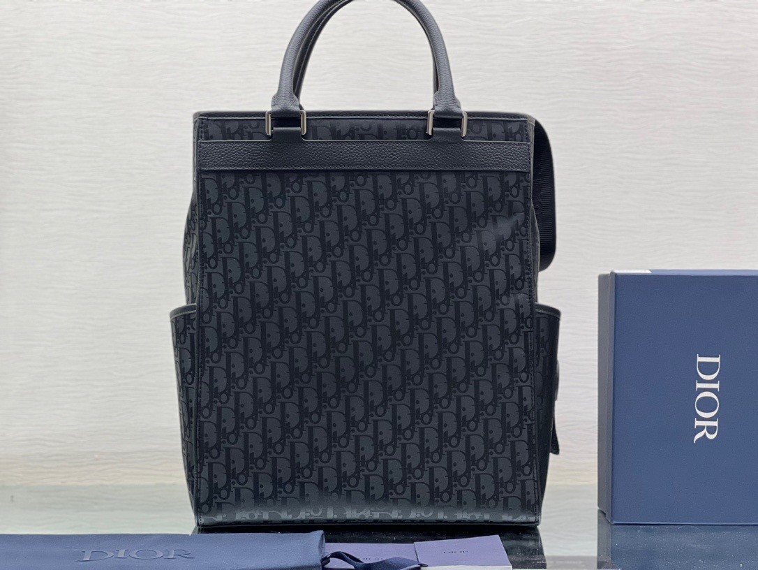 Dior Explorer Tote Bag In Black Dior Oblique Mirage Technical Fabric 933