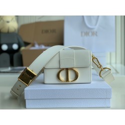 Dior 30 Montaigne Box Bag In White Box Calfskin 733