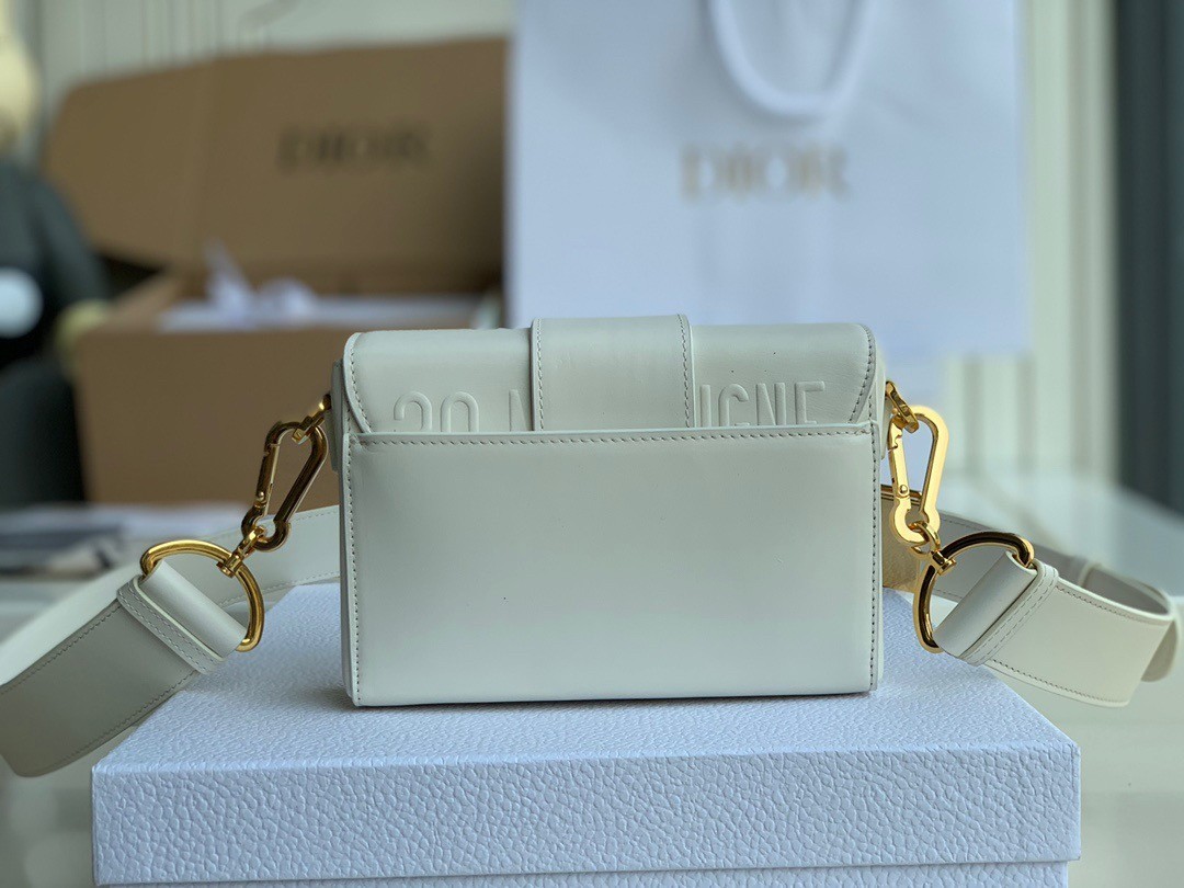 Dior 30 Montaigne Box Bag In White Box Calfskin 733