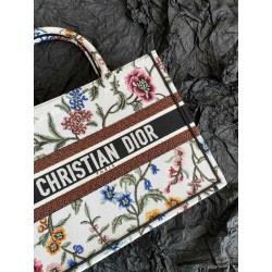 Dior Medium Book Tote Bag In White Dior Petites Fleurs Embroidery 656