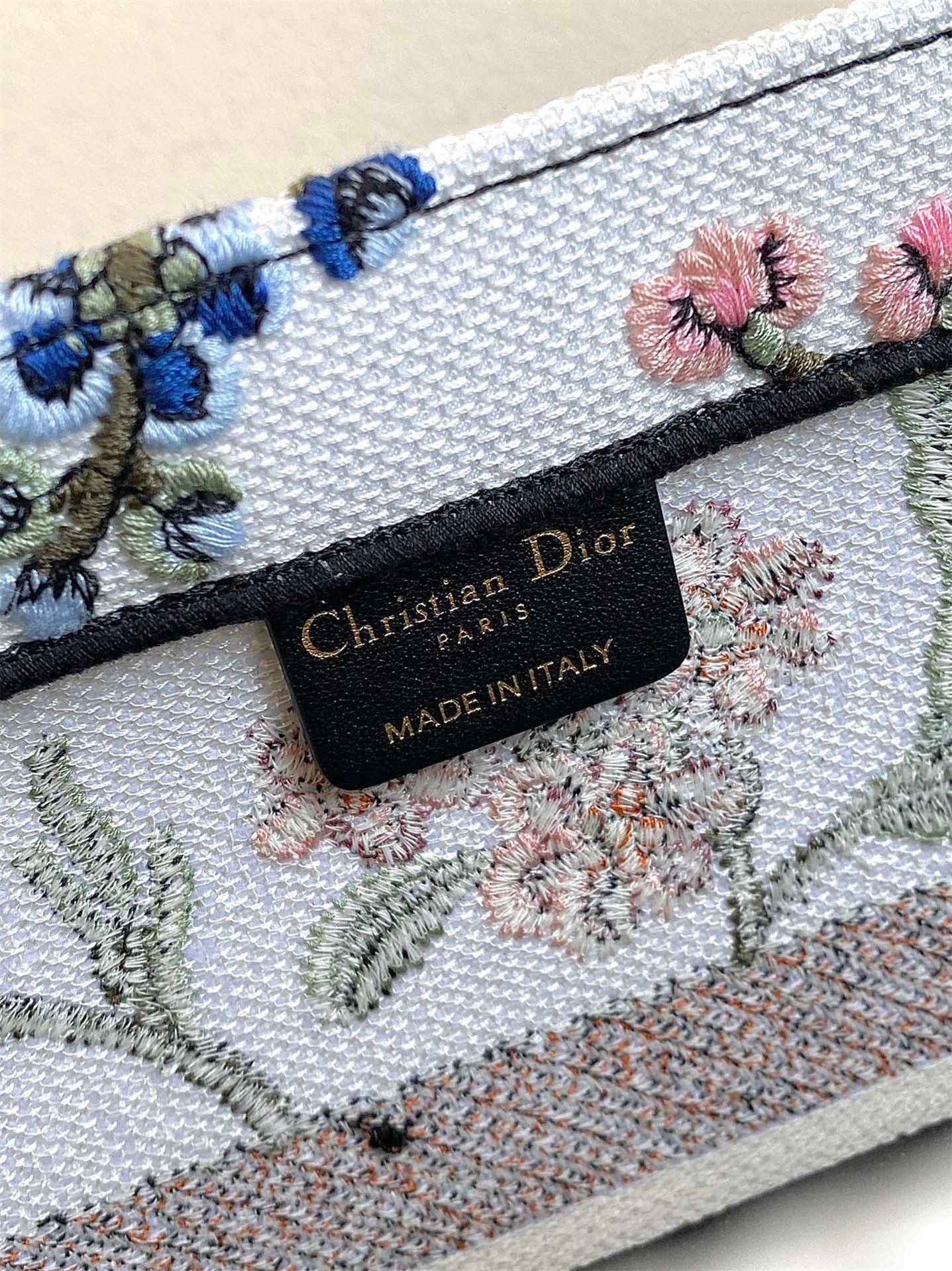 Dior Medium Book Tote Bag In White Dior Petites Fleurs Embroidery 656