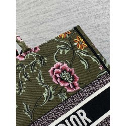 Dior Large Book Tote Bag In Green Dior Petites Fleurs Embroidery 746