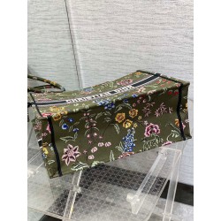 Dior Large Book Tote Bag In Green Dior Petites Fleurs Embroidery 746