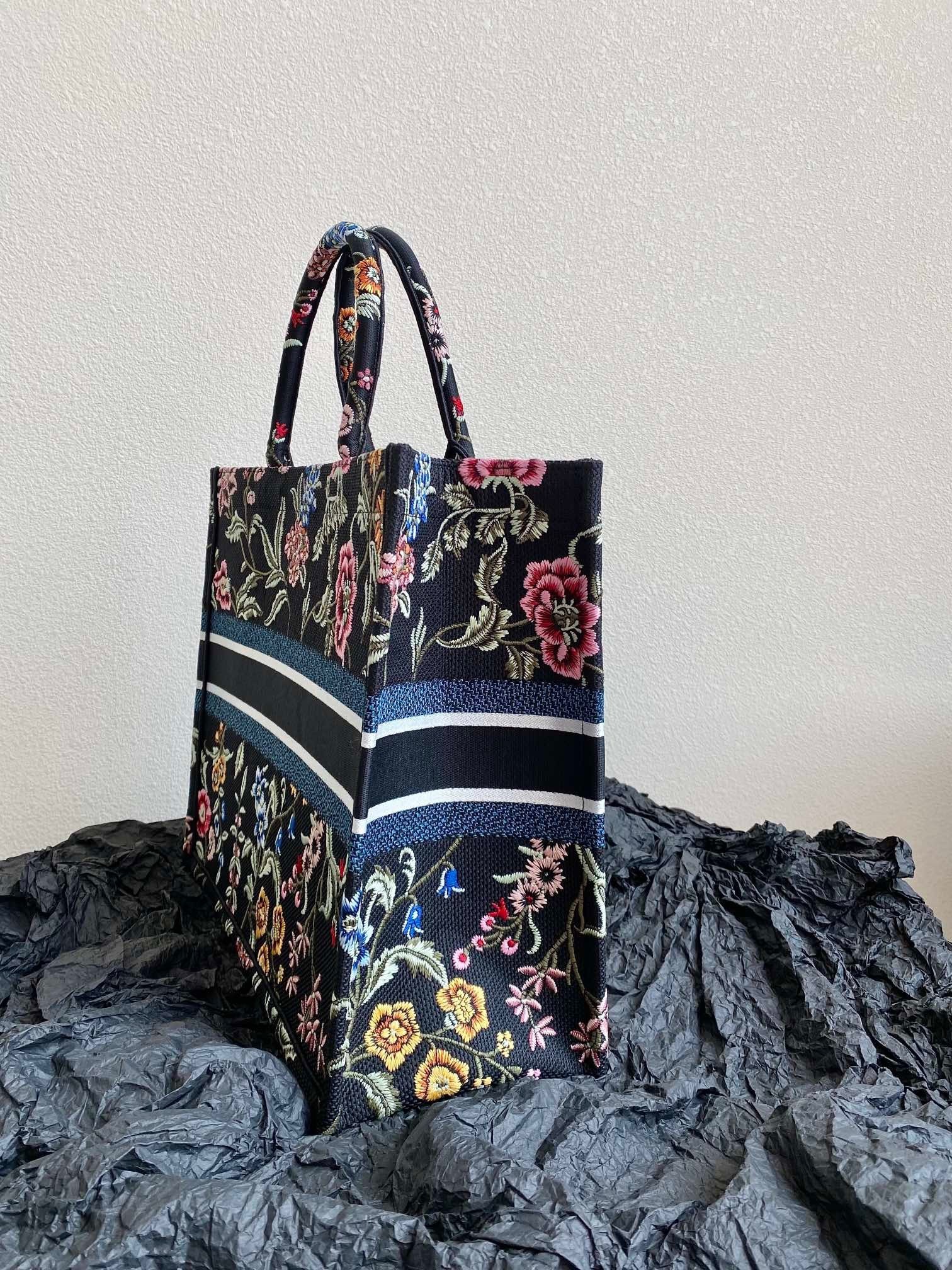 Dior Large Book Tote Bag In Black Dior Petites Fleurs Embroidery 763