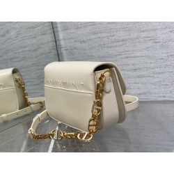 Dior 30 Montaigne Avenue Bag In White Box Calfskin 130