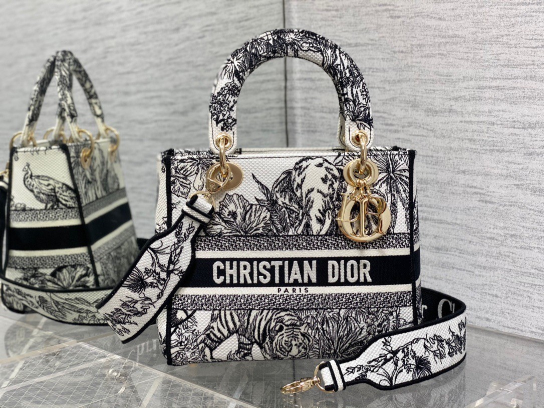 Dior Lady D-Lite Medium Bag In White Toile de Jouy Voyage Embroidery 259