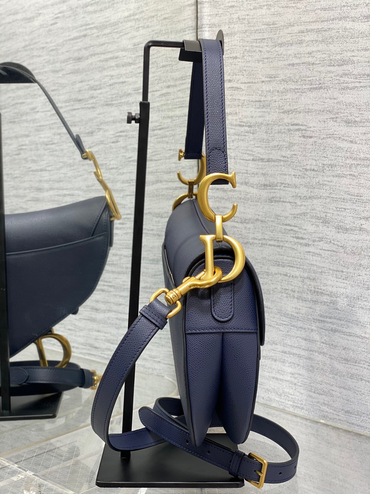 Dior Saddle Bag with Strap in Indigo Blue Grained Calfskin 647